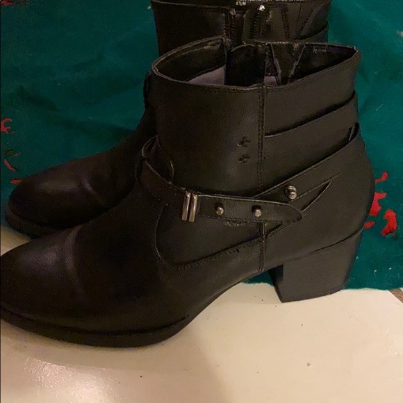 boots - Picture 5 of 6